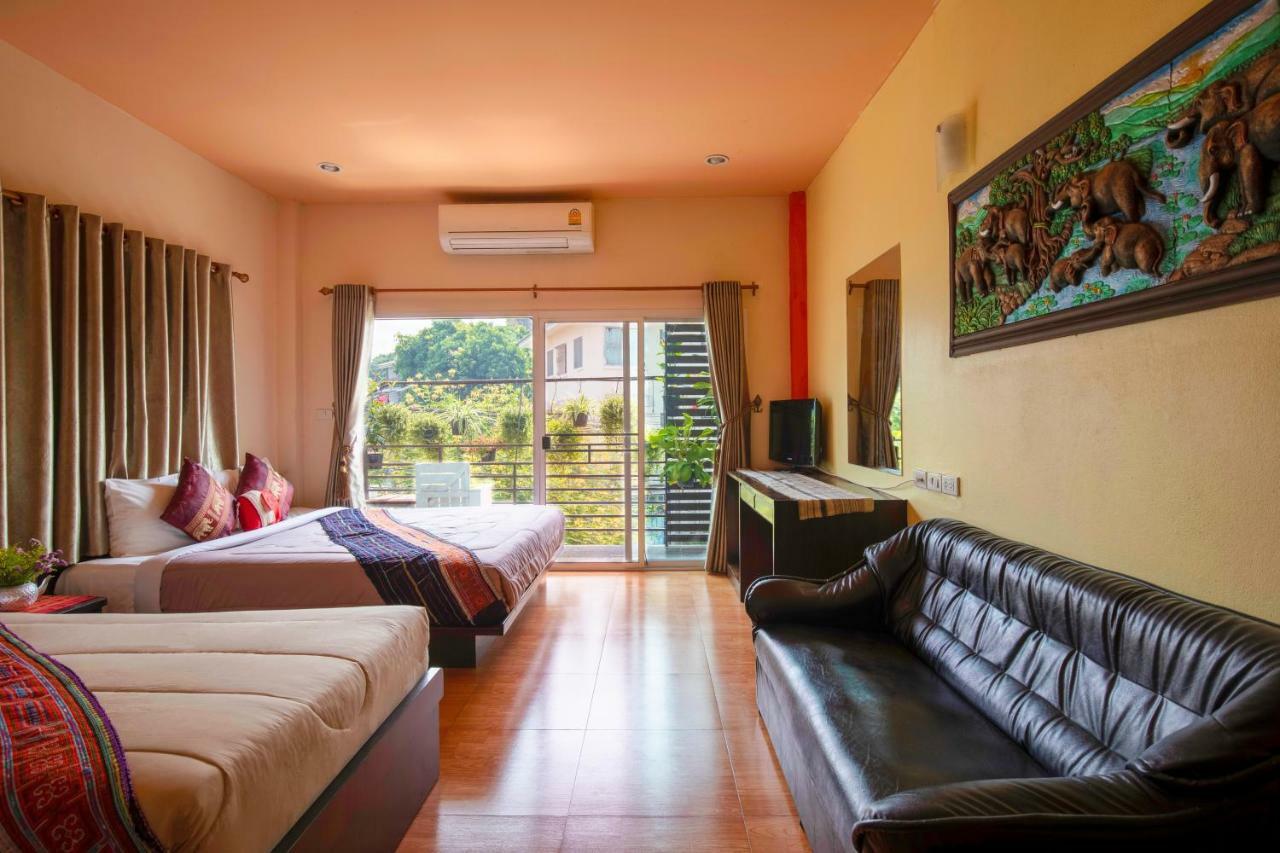Cat House Hotel Chiang Mai Exterior photo